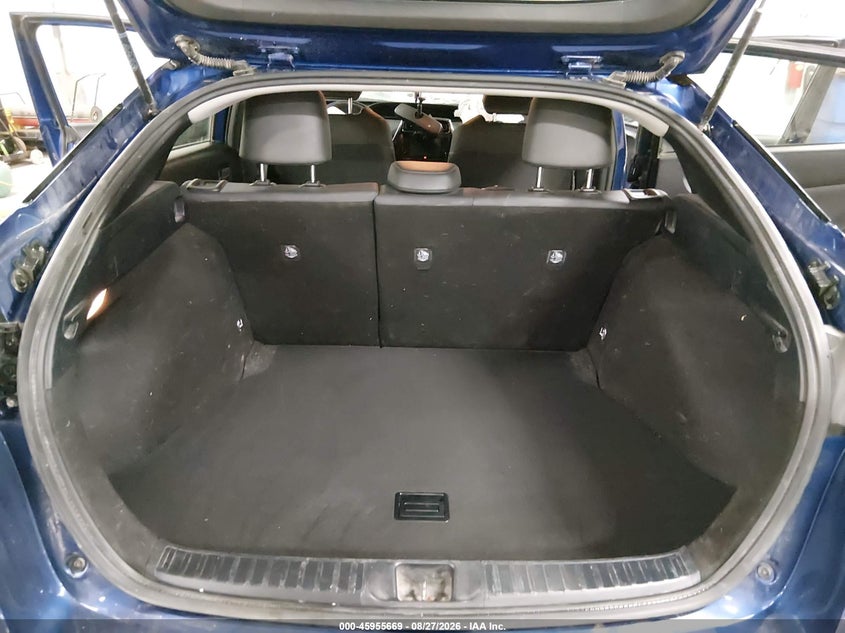 TOYOTA PRIUS - zdjęcie 18