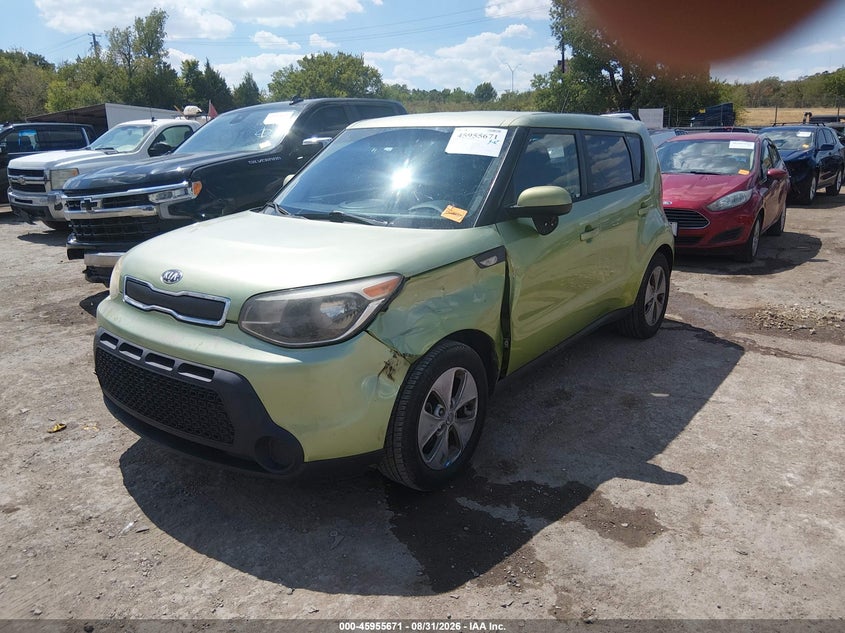 2014 Kia Soul, Left Side, IAAI, VIN KNDJN2A2XE7744706 — photo 2
