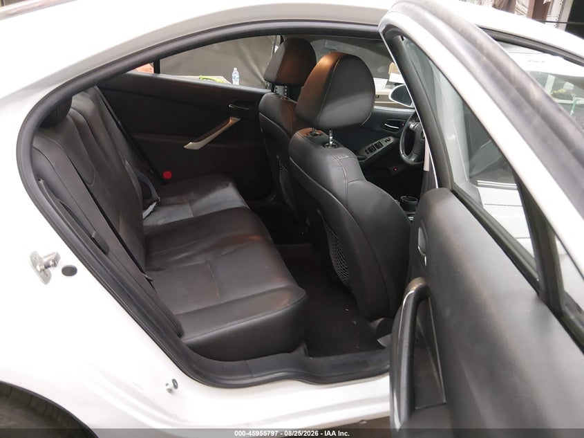 2010 PONTIAC G6 auction photo 8
