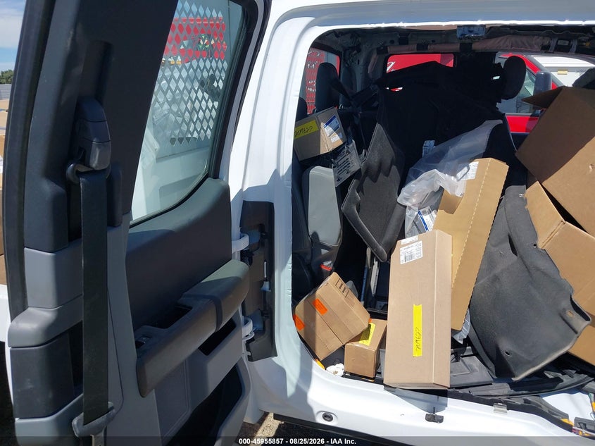 2025 FORD F-350 CHASSIS auction photo 6