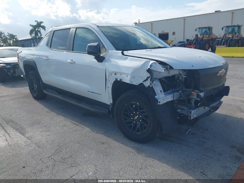 2024 CHEVROLET SILVERADO EV auction photo 1