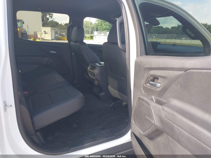 2024 CHEVROLET SILVERADO EV auction photo 8