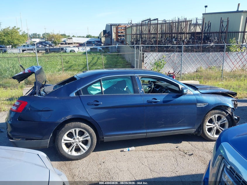 FORD TAURUS 2017 VIN 1FAHP2E85HG137324