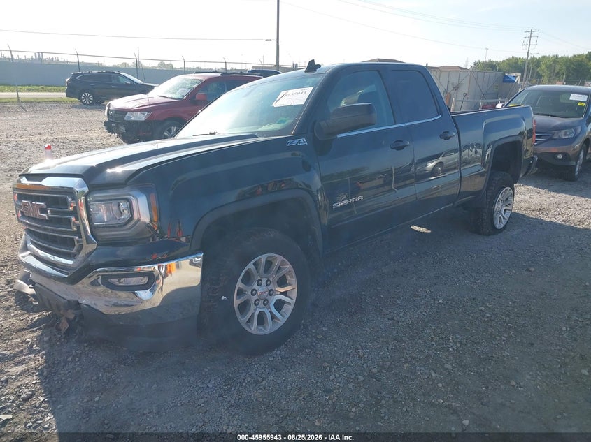 2017 GMC Sierra, Right Side, IAAI, VIN 1GTV2MEC5HZ384522 — photo 2