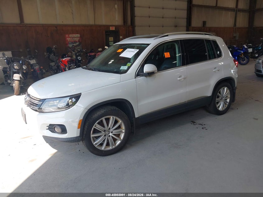 2016 VOLKSWAGEN TIGUAN auction photo 2