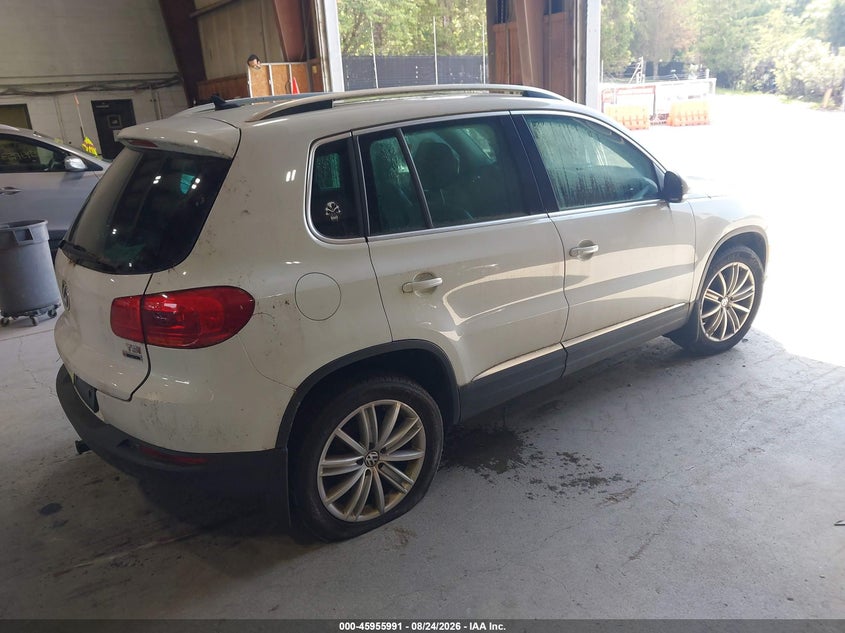 2016 VOLKSWAGEN TIGUAN auction photo 4