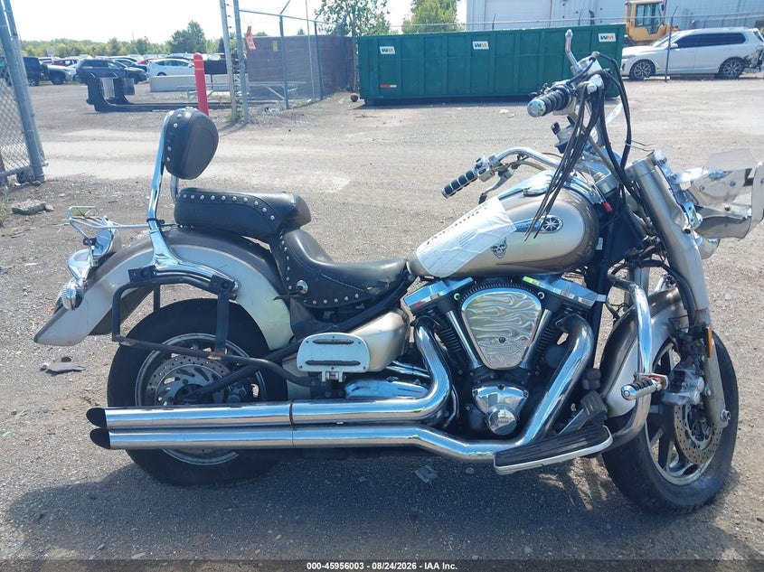 YAMAHA XV1700 2004