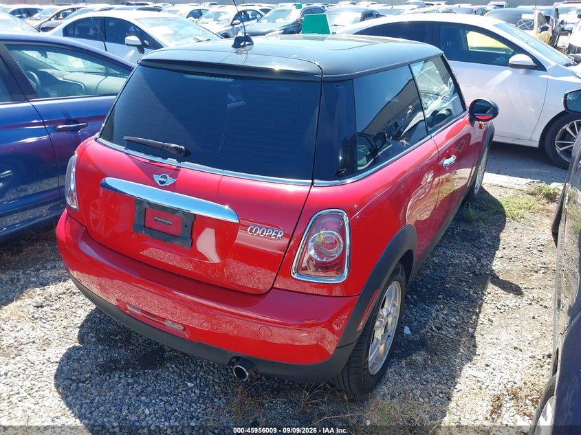 MINI HARDTOP 2013 VIN WMWSU3C55DT548082