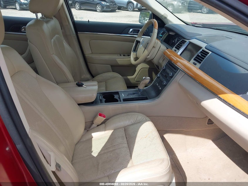 2009 LINCOLN MKS · Фото 5