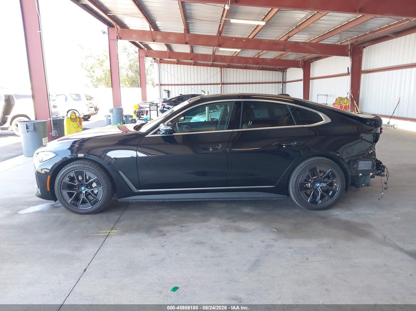 BMW I4 GRAN COUPE - zdjęcie 15