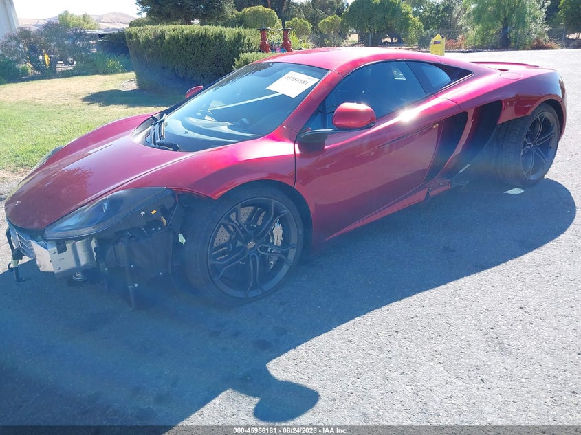 2013 McLaren MP4-12C, Undercarriage, IAAI, VIN SBM11AAA9DW001835 — photo 2