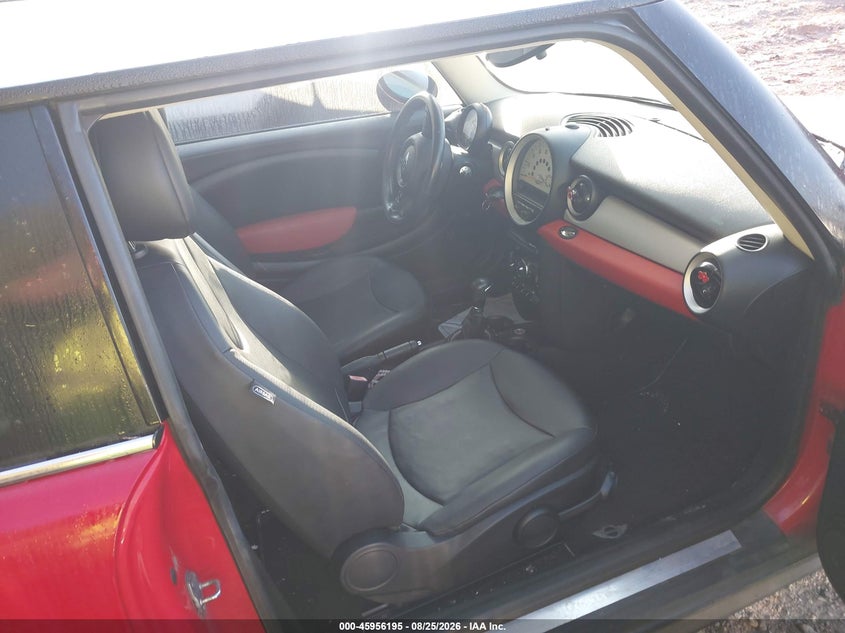 2012 MINI COOPER auction photo 5
