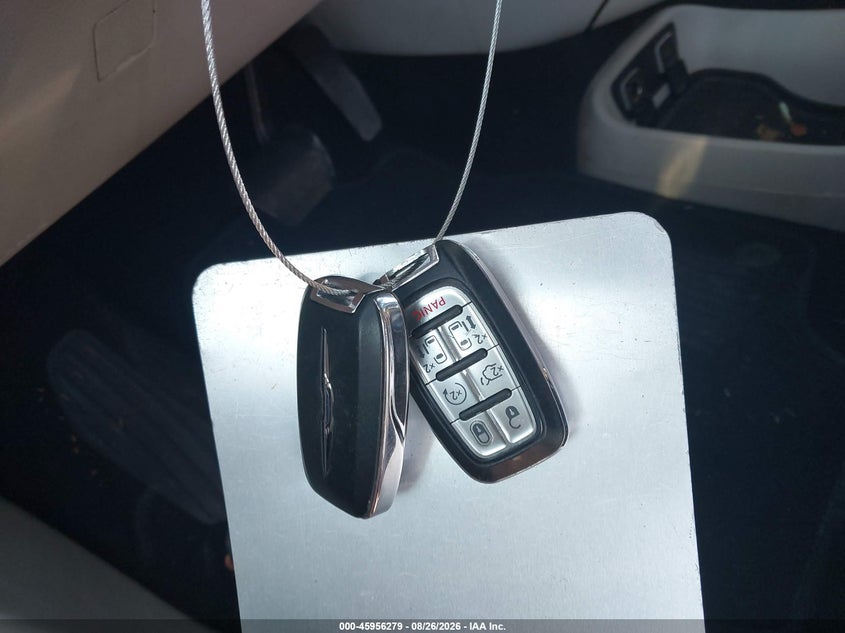 CHRYSLER PACIFICA - zdjecie 11