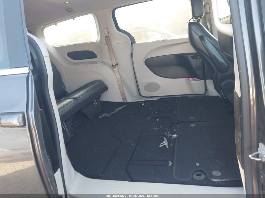 2017 CHRYSLER PACIFICA auction photo 8