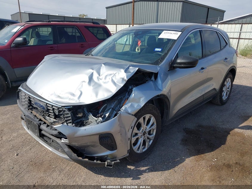 2024 Ford Escape, Front End, IAAI, VIN 1FMCU0GNXRUA04903 — photo 2
