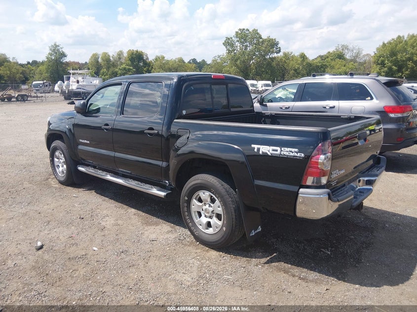 2013 TOYOTA TACOMA auction photo 3
