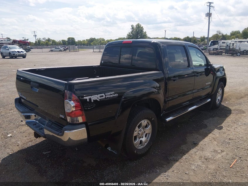 2013 TOYOTA TACOMA auction photo 4
