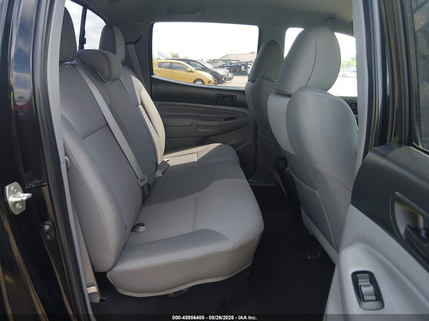 2013 TOYOTA TACOMA auction photo 8