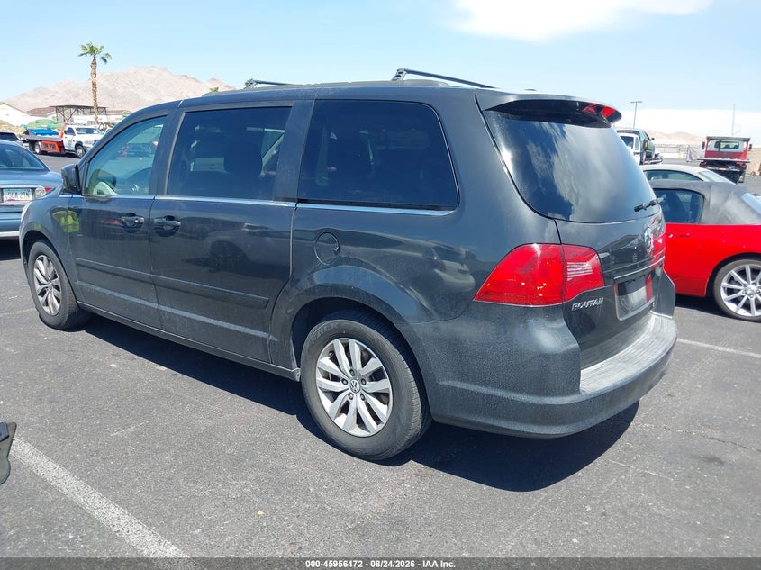 2012 VOLKSWAGEN ROUTAN auction photo 3