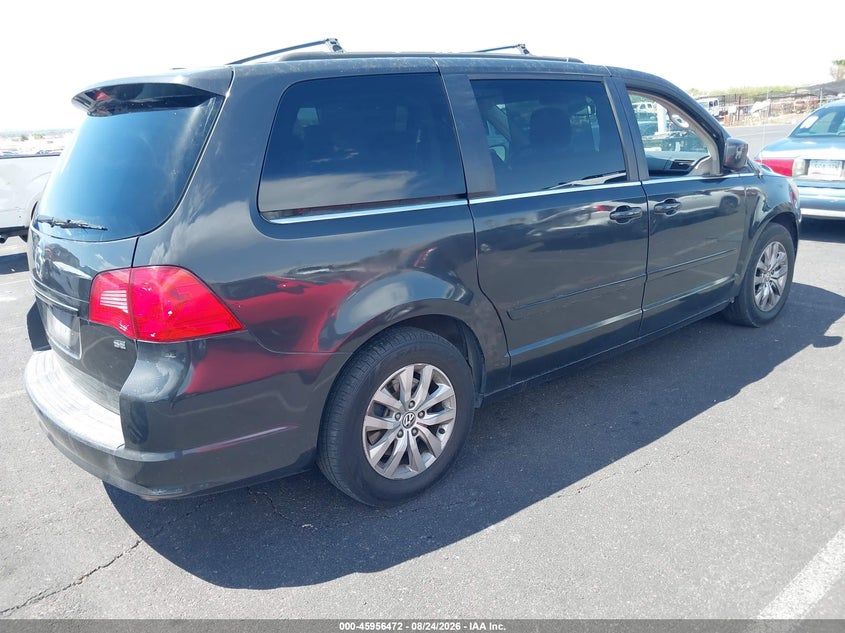 2012 VOLKSWAGEN ROUTAN auction photo 4