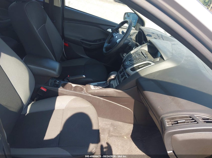 2014 FORD FOCUS auction photo 5