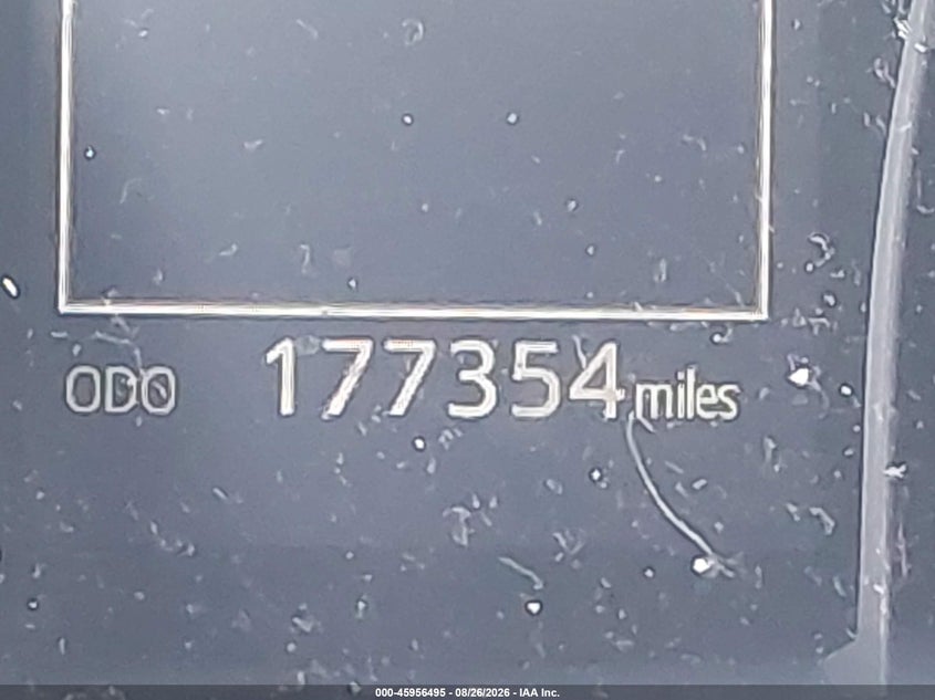 Фото 14 - TOYOTA CAMRY