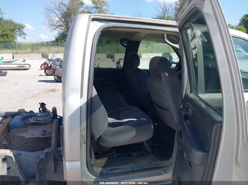 GMC SIERRA 2500HD 2005 VIN 1GTHK23225F942447