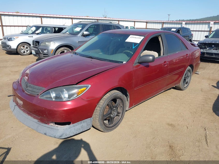 2002 Toyota Camry, Front End, IAAI, VIN JTDBE32K520117635 — photo 2