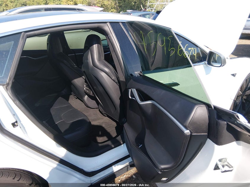 TESLA MODEL S 2015 VIN 5YJSA1E42FF115619