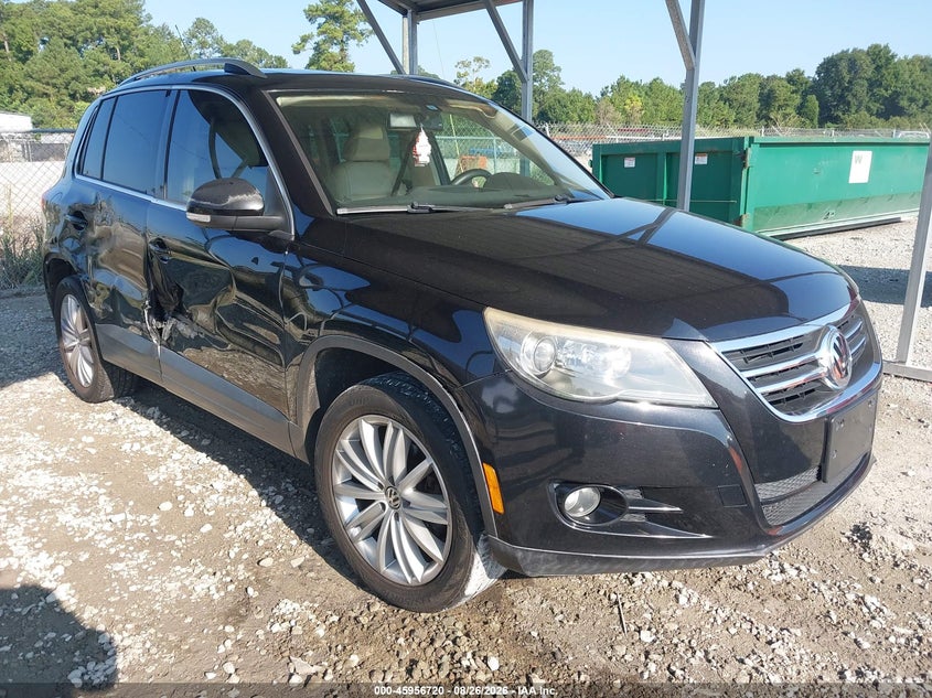 2009 VOLKSWAGEN TIGUAN auction photo 1