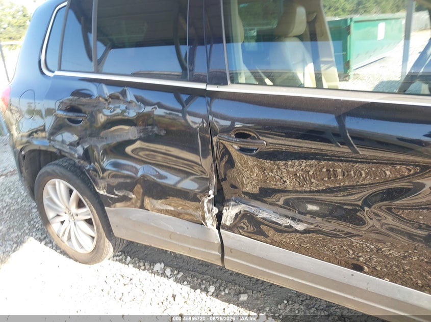 2009 VOLKSWAGEN TIGUAN auction photo 6