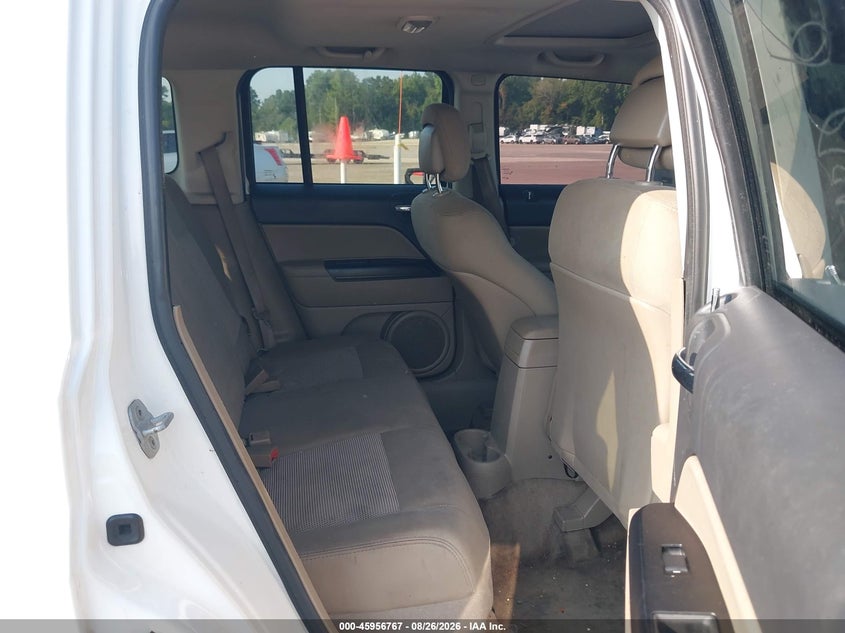 2012 JEEP PATRIOT auction photo 8