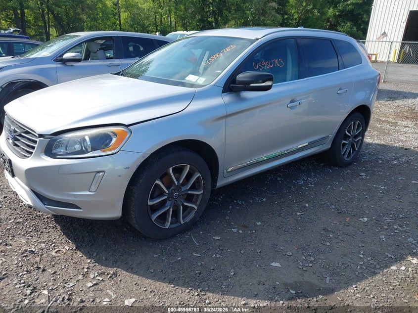 2017 Volvo XC60, Обычный износ, IAAI, VIN YV449MRR0H2089758 — фото 2