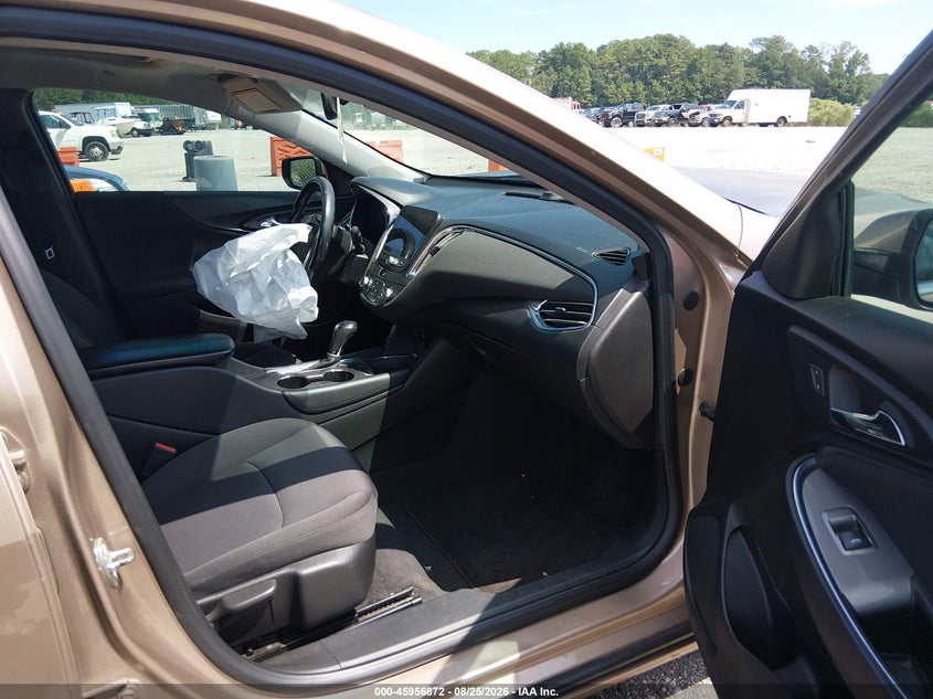 2018 CHEVROLET MALIBU auction photo 5