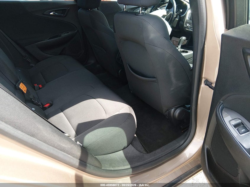 2018 CHEVROLET MALIBU auction photo 8