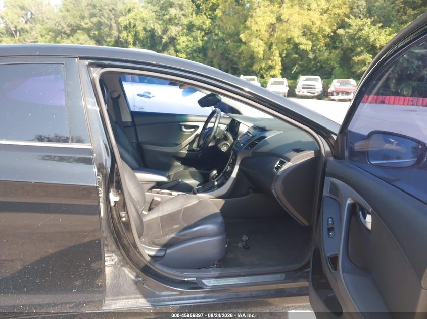 2014 HYUNDAI ELANTRA auction photo 5