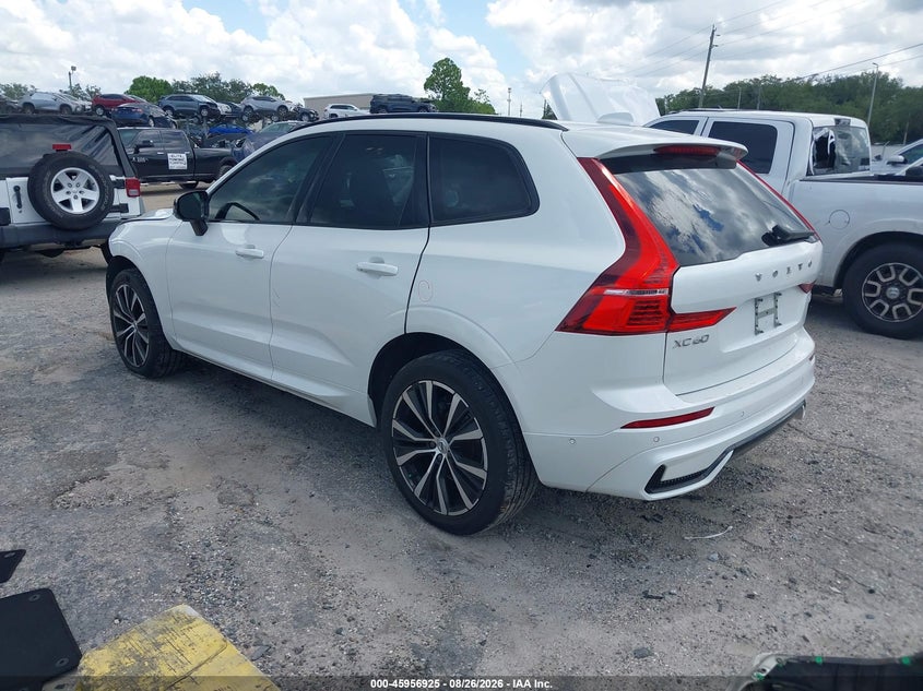 VOLVO XC60 - zdjęcie 3