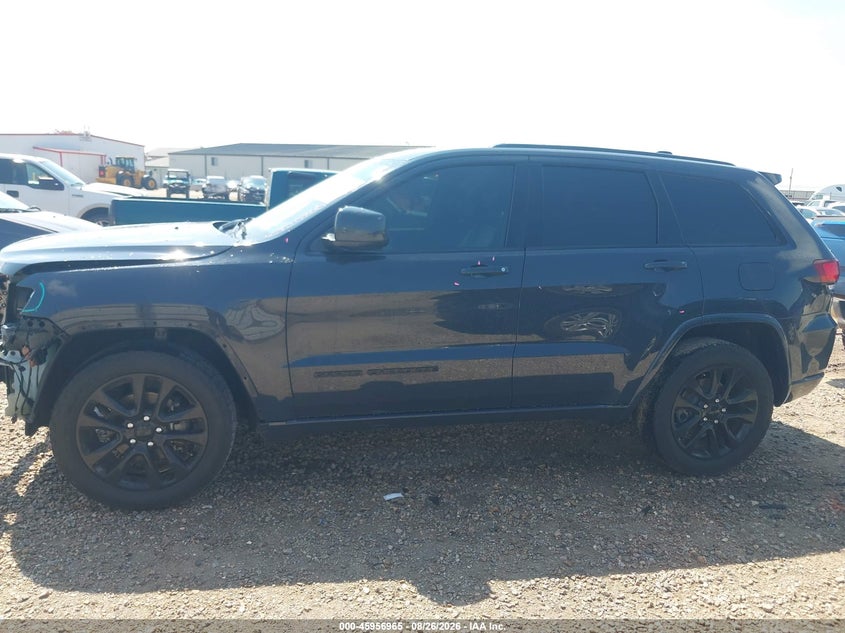 JEEP GRAND CHEROKEE - zdjęcie 14