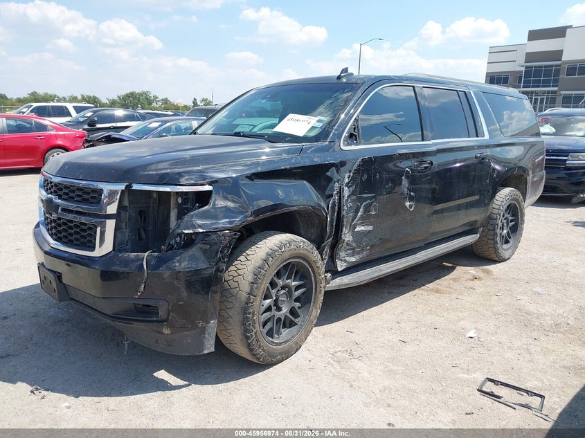 CHEVROLET SUBURBAN - zdjęcie 2