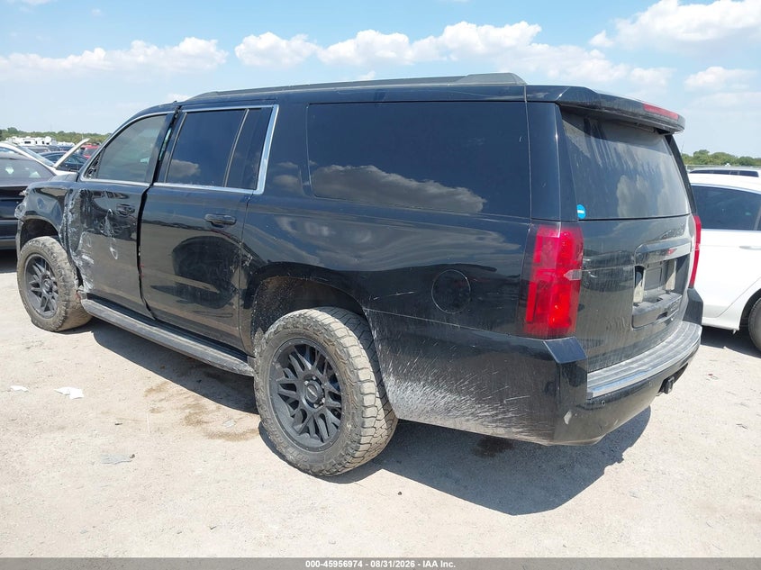 CHEVROLET SUBURBAN - zdjęcie 3