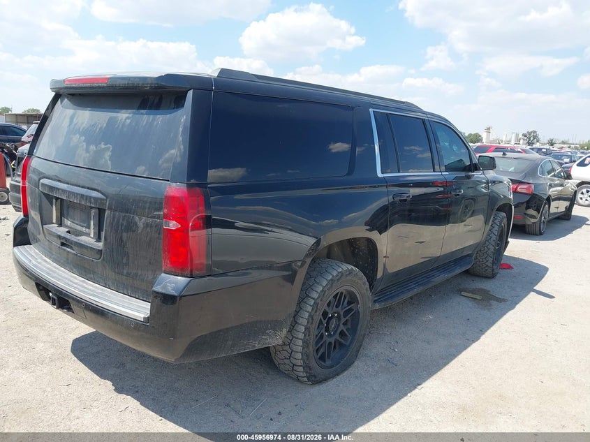 CHEVROLET SUBURBAN - zdjęcie 4