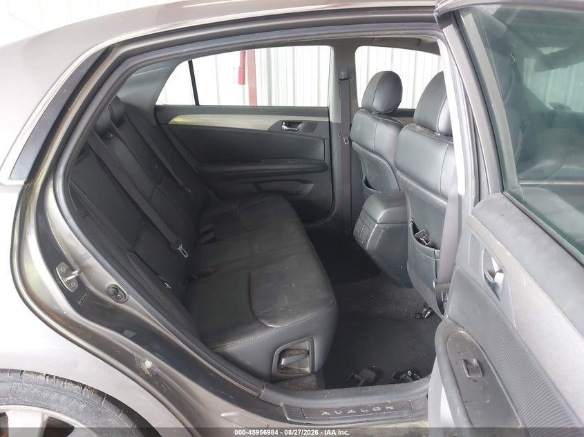 2005 TOYOTA AVALON auction photo 8