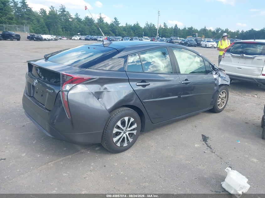 2016 TOYOTA PRIUS auction photo 4