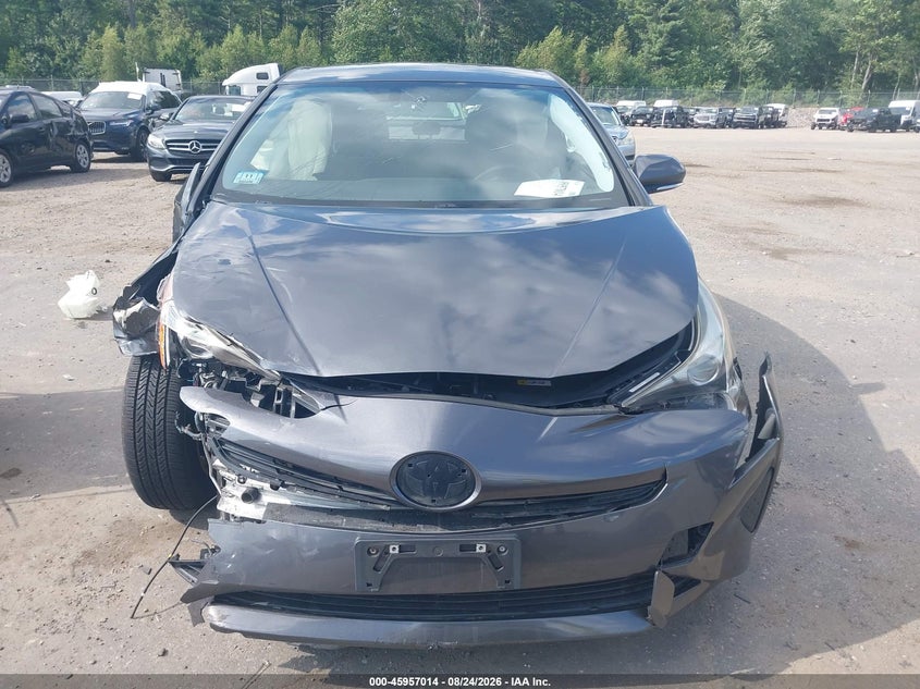 2016 TOYOTA PRIUS auction photo 6