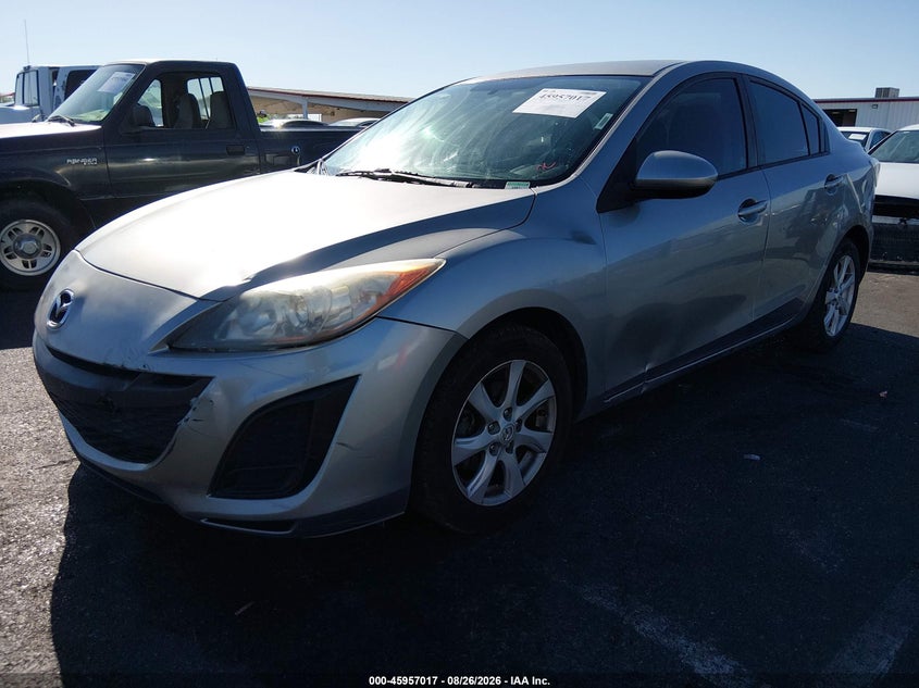 2010 Mazda 3, Front End, IAAI, VIN JM1BL1SG7A1249794 — photo 2