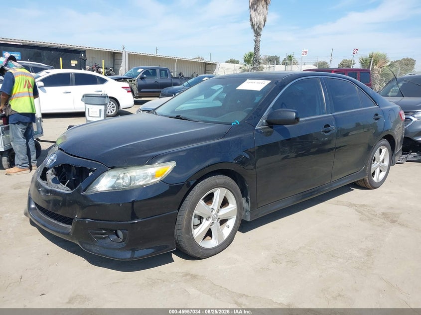 2011 Toyota Camry, Right Front, IAAI, VIN 4T1BF3EK5BU674641 — photo 2
