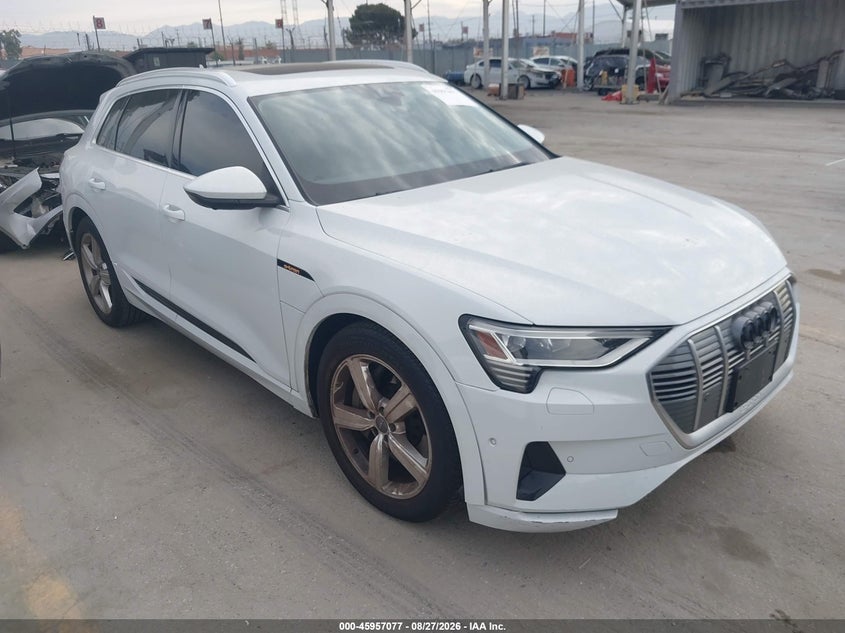 2019 AUDI E-TRON — zdjęcie z aukcji
