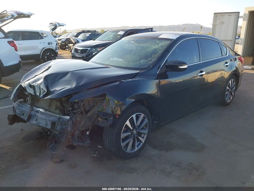 2017 Nissan Altima, Удар спереди, IAAI, VIN 1N4AL3AP8HC174813 — фото 2