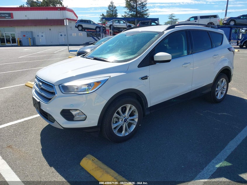 Vin: 1fmcu9gd7jud08576, lot: 46456338, ford escape se 20182