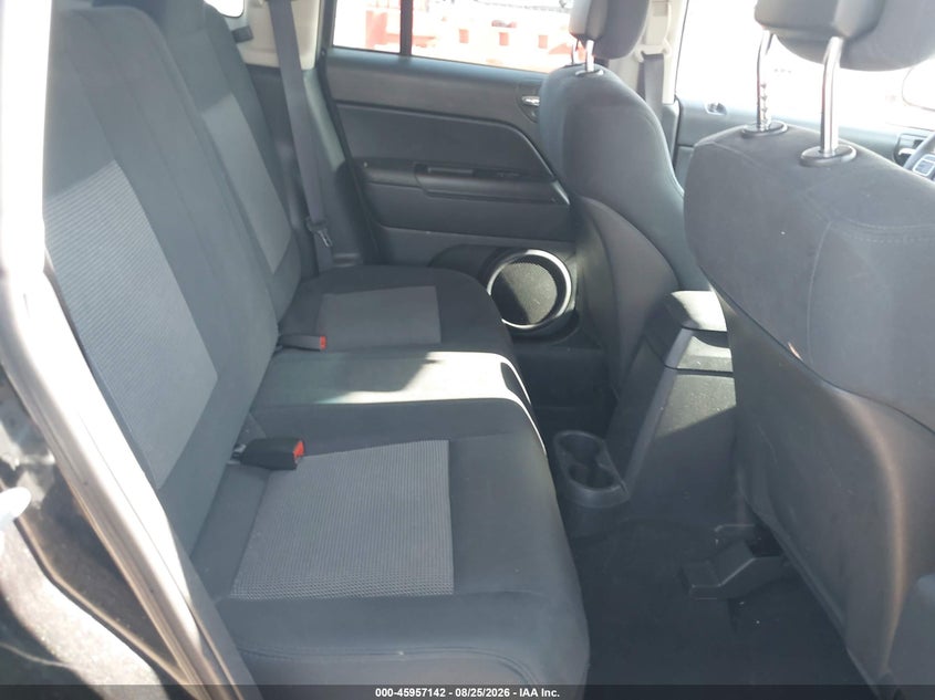 2011 JEEP COMPASS auction photo 8